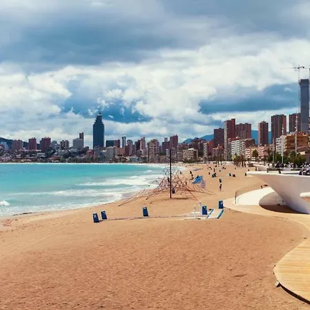 En El Centro A Un Minuto De La Playa Appartamento